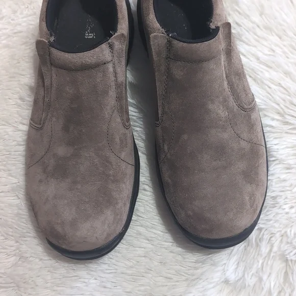 Duluth Brown Wild Boar Suede Mocs Slip Resistant Loafers Size 10 - Picture 4 of 8